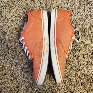 Peach/tangerine patterned Vans size 6.5